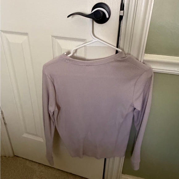 Abercrombie Kids Long Sleeve Top with Heart Design - Picture 2 of 2